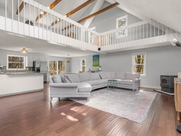 116 Courtland St, Holliston, MA 01746