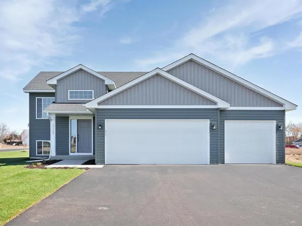 37569 Greenwich Ct, North Branch, MN 55056