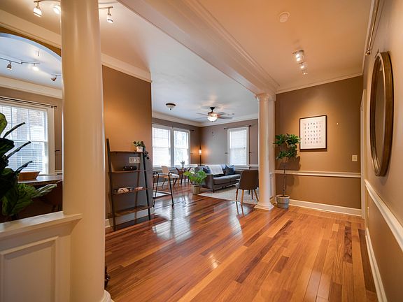 3rd image of 504 E 6th St APT 202