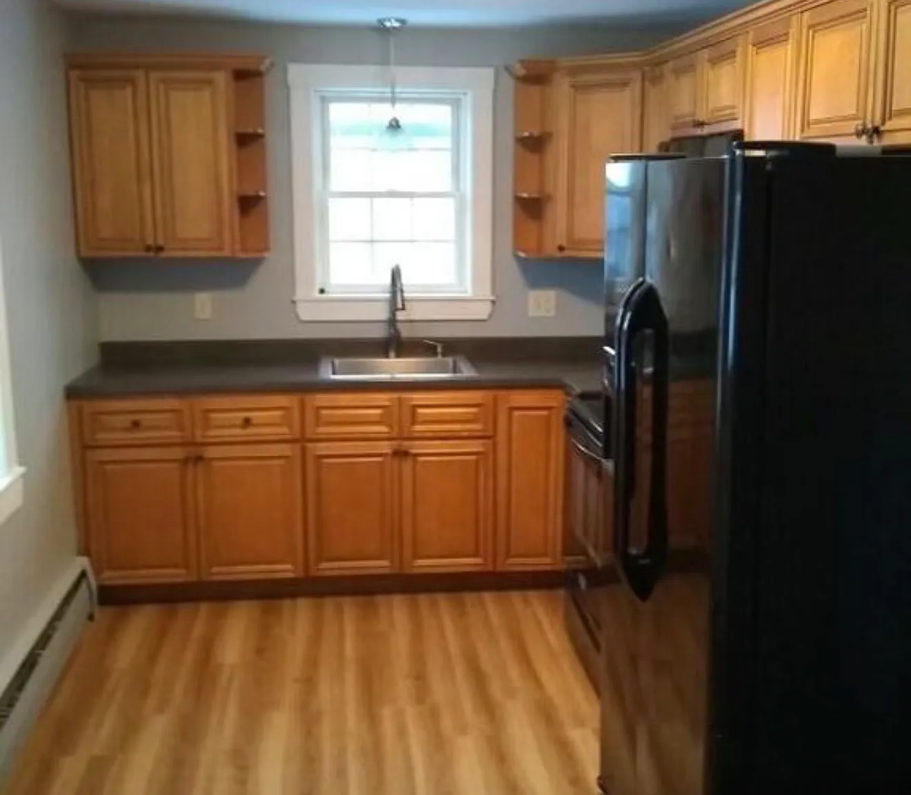 2 bed, 850 sqft, $1,800 — Photo 1