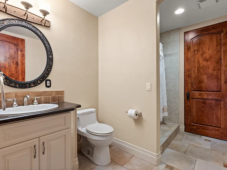 10464 Russell Rd — Photo 17