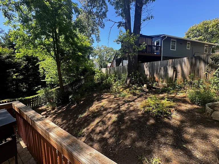 901 Raymond Rd — Photo 8