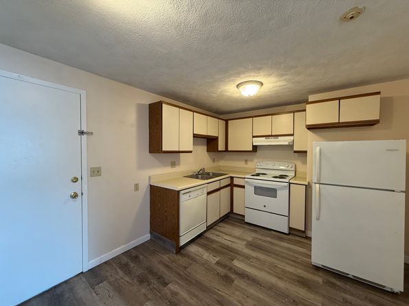 820 Atwells Ave APT 9