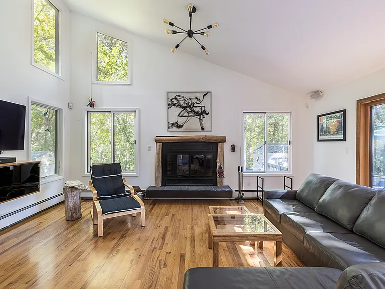 14 Edison Dr — Photo 5