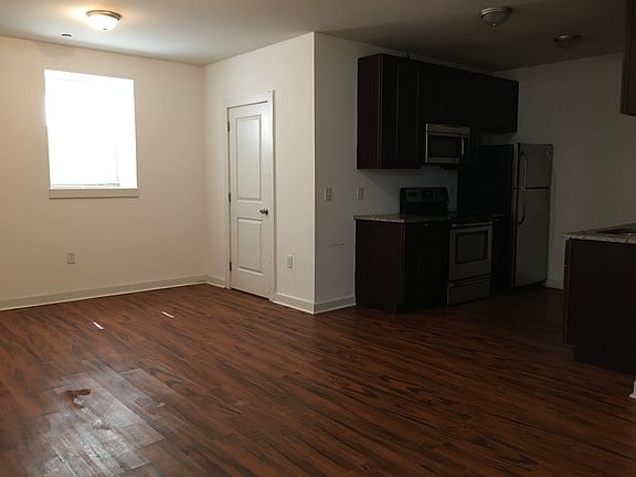2nd image of 2000 N 18th St #1-3-4