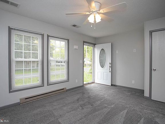 5th image of 22315 Gore St
