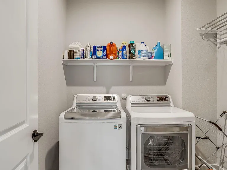 280 Zuma Dr #1 — Photo 33