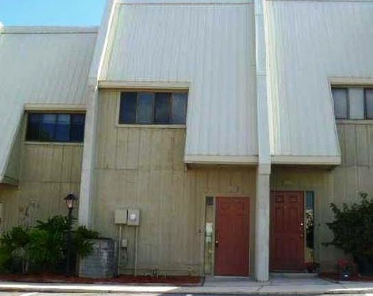 2nd image of 923 S Ponce De Leon Blvd