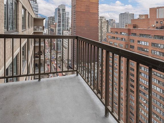5th image of 115 E 34th St #2108
