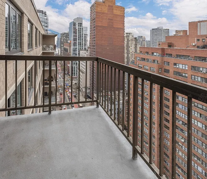 115 E 34th St #1808 — Photo 5