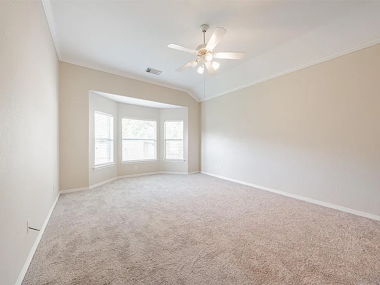 13727 Charterhouse Way — Photo 31