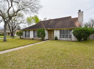 12838 Hunting Briar Dr, Houston, TX 77099
