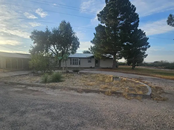 1404 E 11th St, Mc Camey, TX 79752