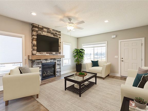 4th image of 9824 Regatta Ln