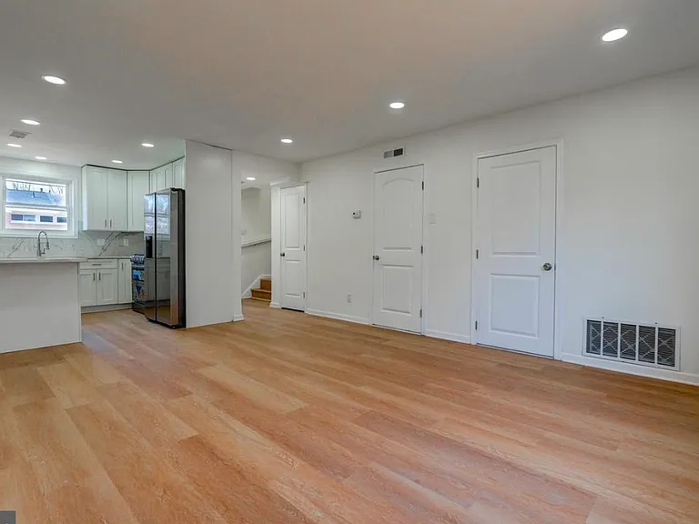 14432 Bel Pre Dr — Photo 8