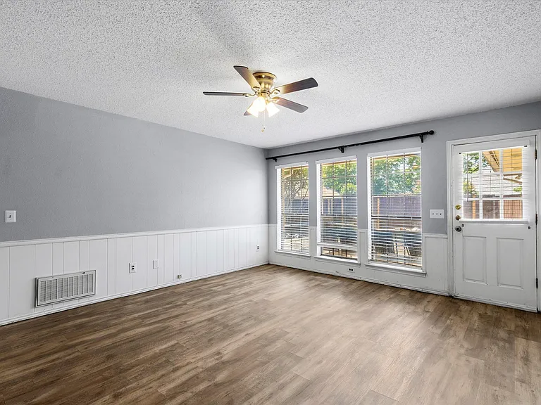 4124 Camino Dr — Photo 12