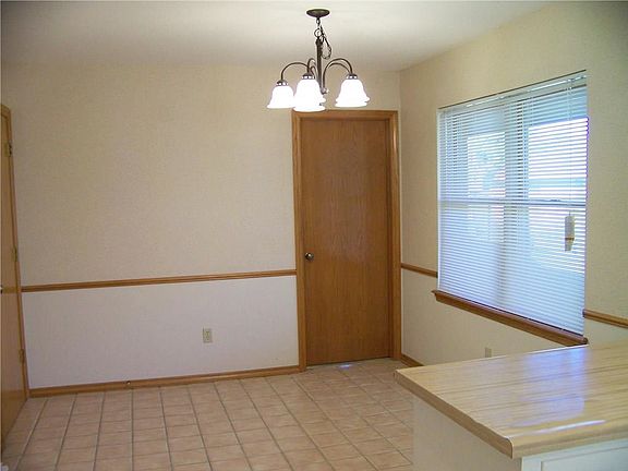 5th image of 1173 McConnell Dr