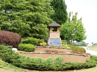 6205 Smoke Ridge Ln, Cumming, GA 30041