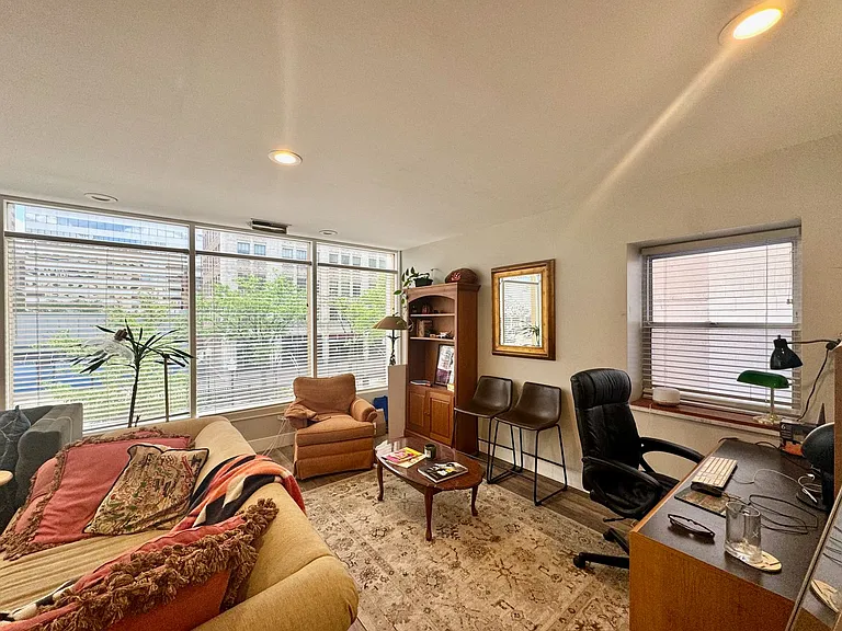 Daoud Park Building - 14 Garfield — Photo 10