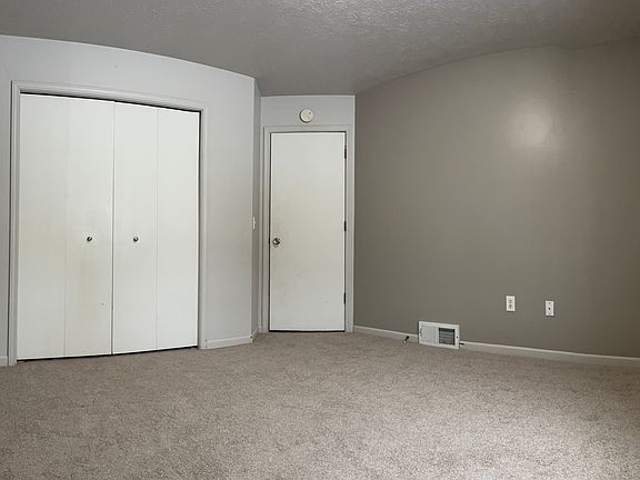 5th image of 4417 Poinsettia Ave SE