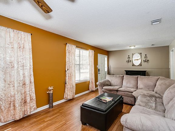 2nd image of 506 Waycross Ave #3