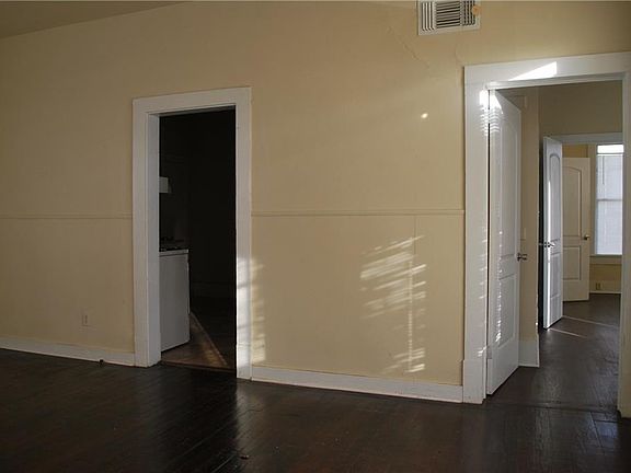 2nd image of 704 Audra Ln