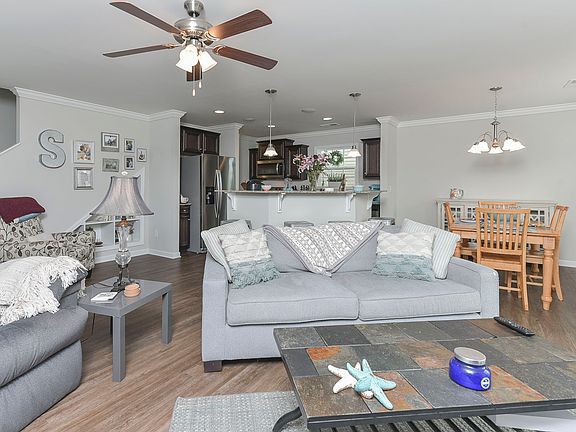 SPACIOUS AND BRIGHT!