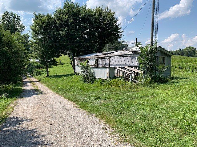 2nd image of 759 James Lambert Rd