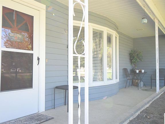 4th image of 1602 Lake Ave