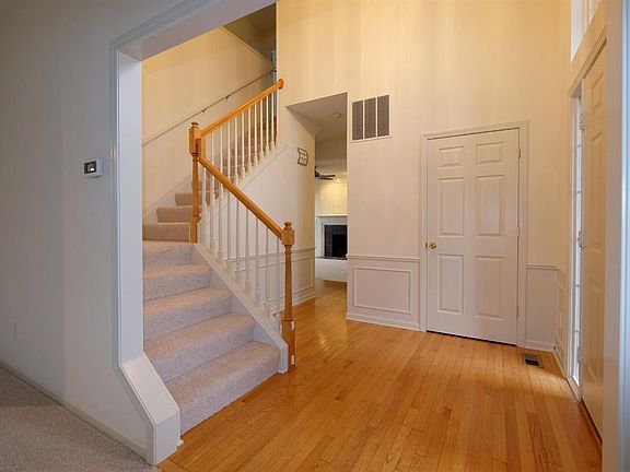 4th image of 10272 E Avondale Cir