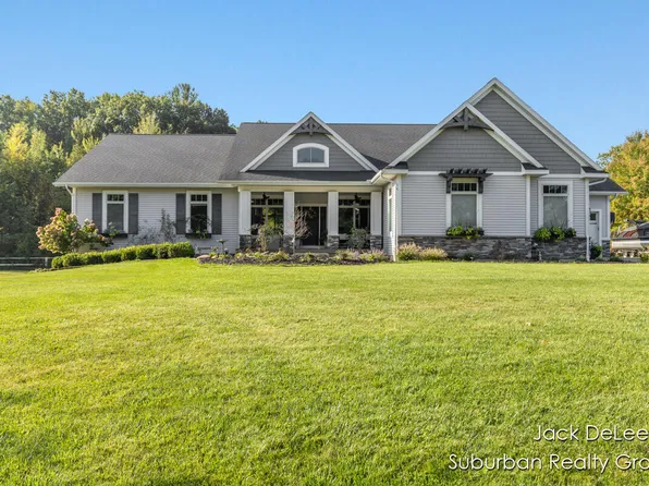 4875 E Pontaluna Rd, Fruitport, MI 49415