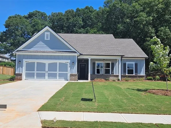 570 Calgary Downs Dr, Winder, GA 30680