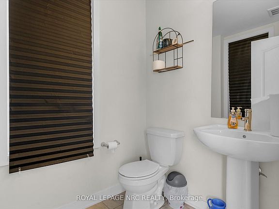 5th image of 8 Downriver Dr