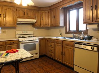 22 Victoria St APT 2A, Somerville, MA 02144
