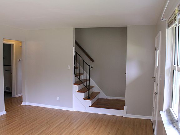 5th image of 2695 Mary Jane Ct