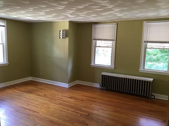 2nd image of 1116 Front St Fl 2nd