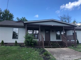 800 Hayes Ave, Salem, IN 47167