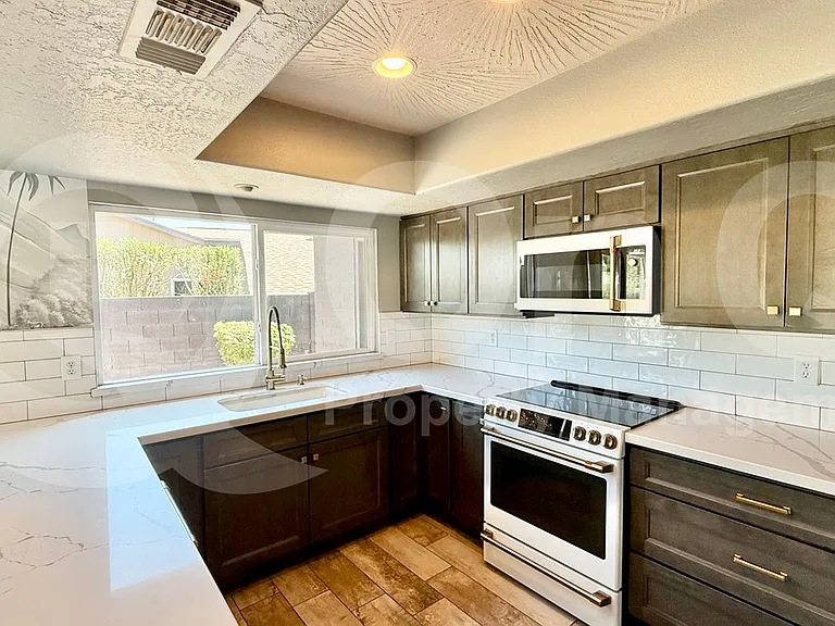 4969 E Evans Dr — Photo 9