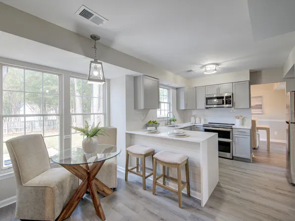 119 Kingsbridge Dr, Goose Creek, SC 29445