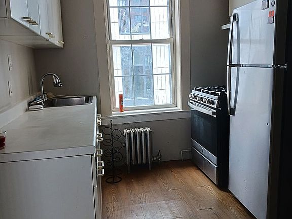 4th image of 40-32 24th St #3N