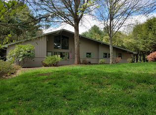 726 Mill Creek Rd, Franklin, NC 28734