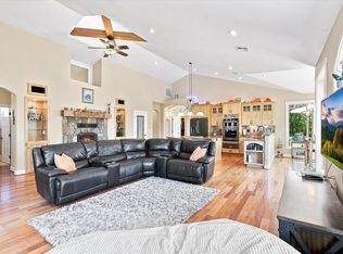 10128 E Evans Creek Rd, Rogue River, OR 97537