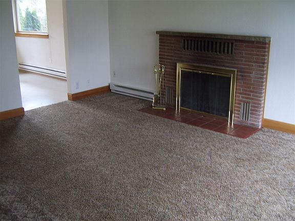 4th image of 218 To 220 171st St S