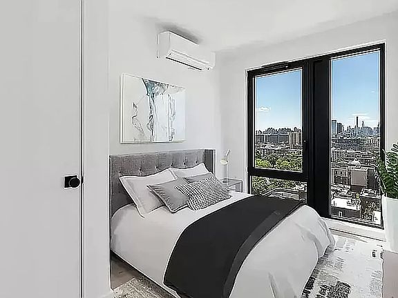 3rd image of 60 W 125th St APT 1404