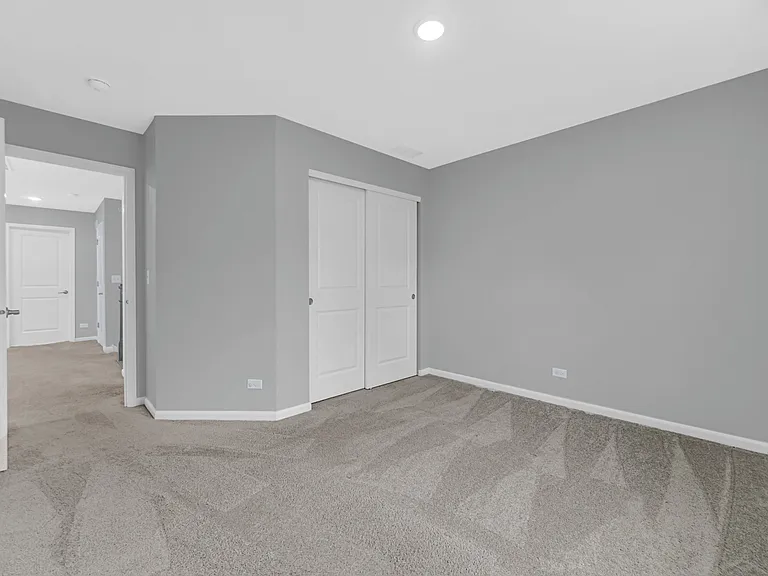 1537 Kraft Ave — Photo 21
