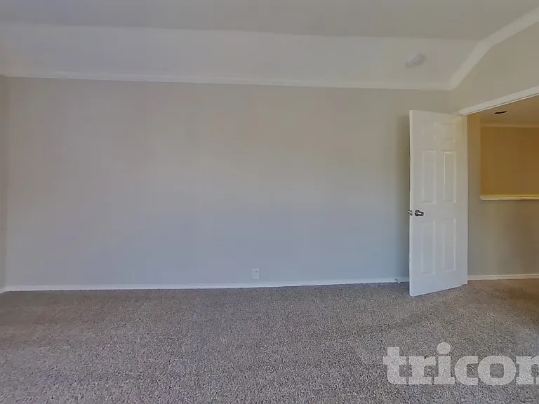 11222 Raveneaux Dr — Photo 19