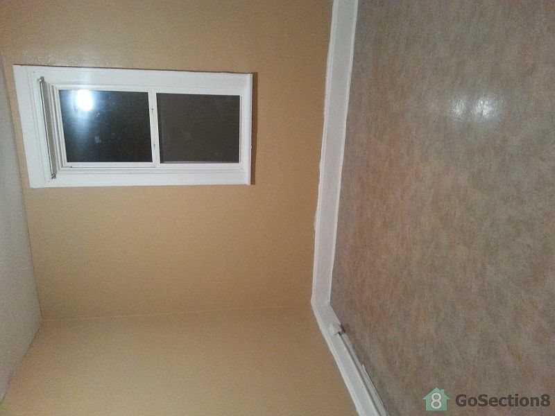 2nd image of 1255 Quebec Rd #2
