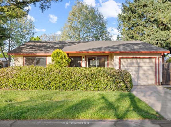 976 Jenooke Ln, Chico, CA 95926