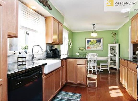 3rd image of 5700 W 81st Ter