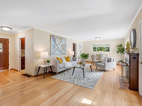 5th image of 109 Spuraway Dr